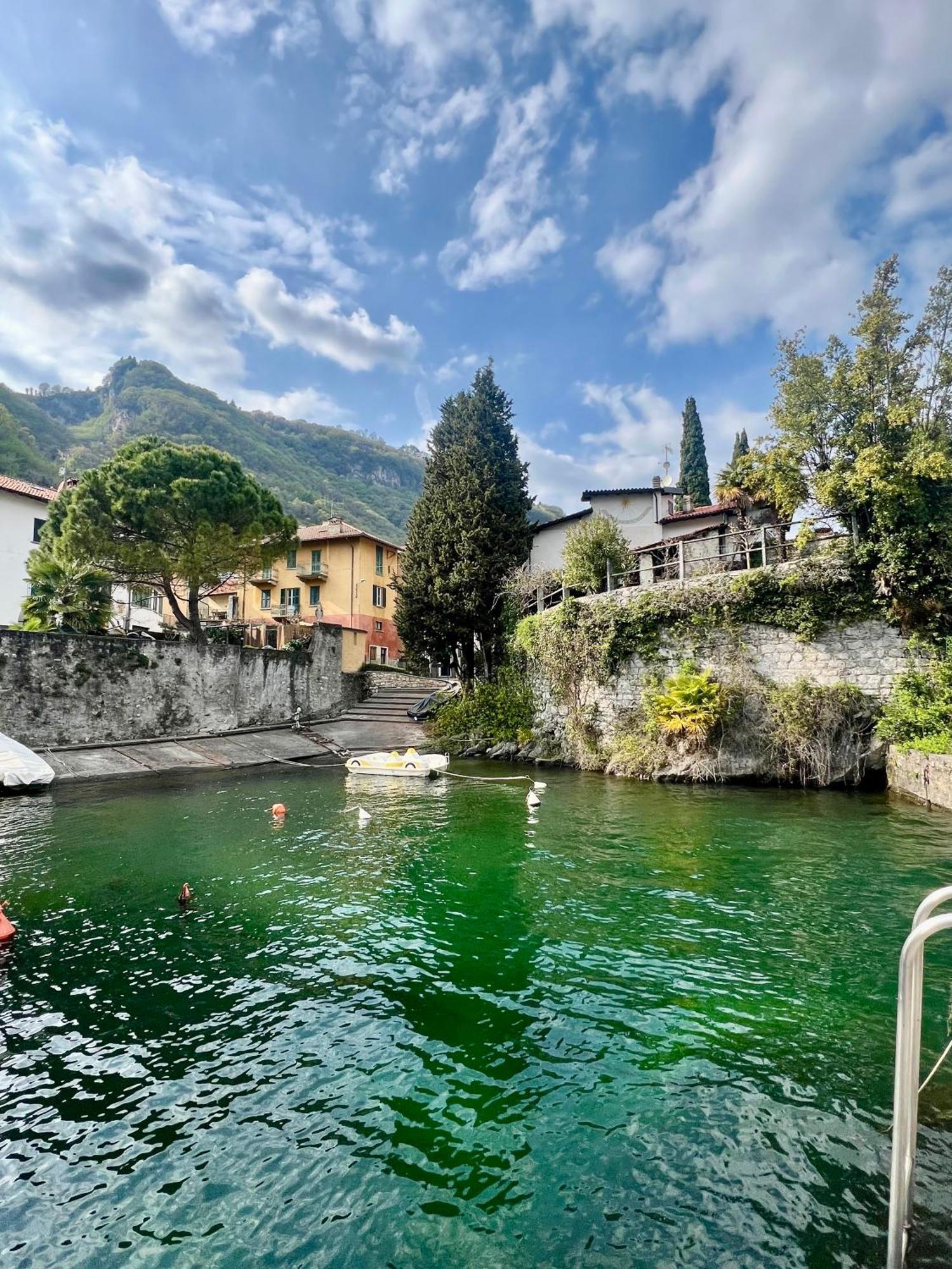 Rossi Lake Couple Oliveto Lario Bagian luar foto